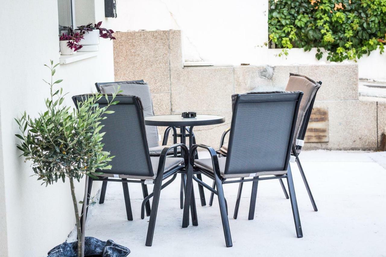Apartment Verica In Duce - 20 Meters From The Beach ดูกีรัท ภายนอก รูปภาพ